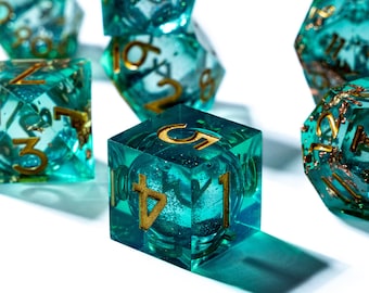 Liquid Core Dice for Role Playing Games,Jade Green Liquid Core Dice Set,Dragons and Dungeons, Sharp edged Resin Dice,D&D Dice Gifts Set