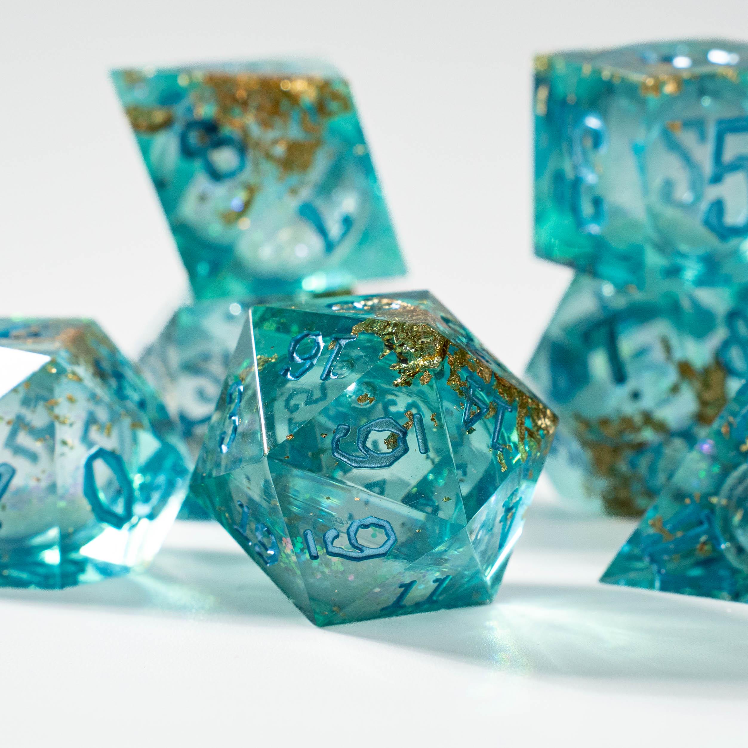 OUKELANWO DnD Würfel-Set Mit Scharfen Kanten & Flüssigem Kern - Für Pen & Paper Rollenspiele
