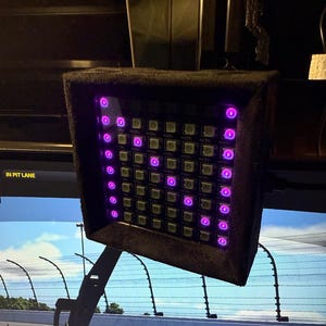 Sim Racing RGB Telemetry Display – Gear Indicator & Flag Alerts