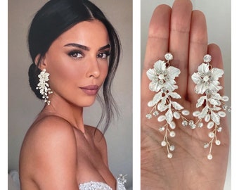 Flower drop earrings flower bridal earrings floral earrings dangle flowers earrings flower drop earrings statement bridal earrings jewelry