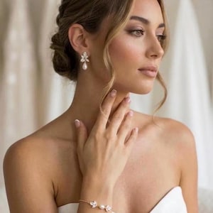 Bridal earrings and necklace set pearl wedding earrings pearl jewellery set silver wedding necklace diamond wedding jewellery set gold