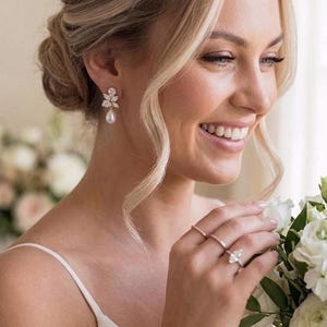 Wedding Earrings pearl and diamond bridal Earrings and necklace set bridal jewelry set pearl wedding necklace silver wedding jewelry set