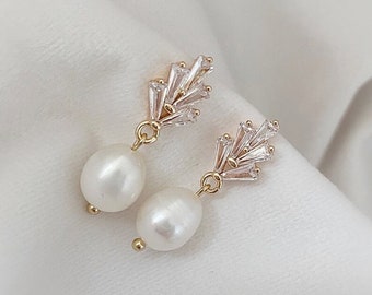 Gold Pearl drop earrings bridal earrings gold freshwater pearl wedding earrings dainty bridal earrings Pearl dangle bridal earring artdeco