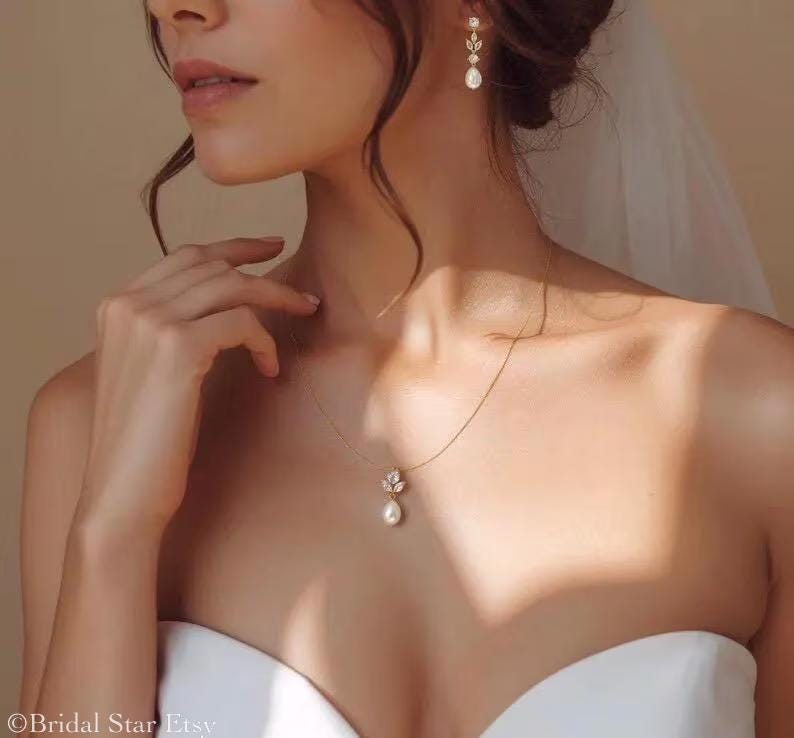 Bridal necklace pearl drop gold wedding jewelry set Pearl drop earrings crystal and pearl bridal jewelry set silver bridal jewelry set gold
