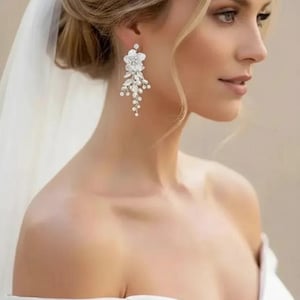 Freshwater Pearl & Crystal Bridal Earrings, Boho Wedding Earrings, Pearl Flower Leaf Earrings, Statement bridal Earrings,floral earrings