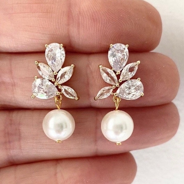 Gold Pearl drop earrings gold bridal earrings wedding earrings dangle bridal earrings Pearl bridal earrings gold Crystal bridal earrings