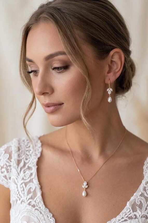 Bridal jewelry set pearl and diamond wedding necklace and earrings set pearl wedding jewelry gold pearl drop bridal earrings set silver