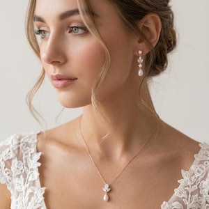 Bridal necklace and earrings set pearl wedding jewelry set pearl drop bridal earrings diamond and pearl bridal jewelry set bridesmaids