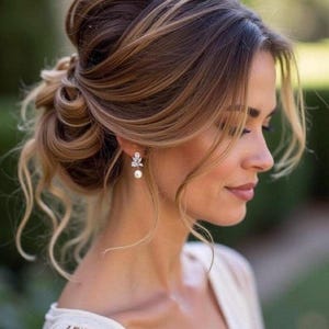 Pearl Drop Bridal Earrings: Crystal Wedding Jewelry Set