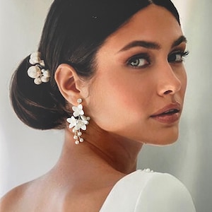 Bride Floral earrings white flower earrings for bride flower wedding earrings flower bridal earrings statement bridal earrings boho gold