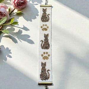 Patrón de pulsera de peyote con pata de gato – Cuentas de semillas Miyuki Delica, número impar (Descargar PDF)