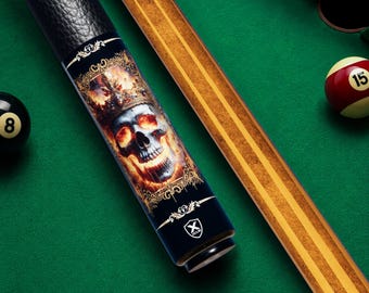 Reserva la funda para taco de billar con calavera coronada de fuego infernal, diseño gótico de rey para taco de billar, taco de billar personalizado para amantes de las calaveras y fans de la fantasía oscura.