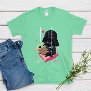 Star Wars Baby Yoda and Darth Vader Swing Shirt, Cute Heart Love Tee, Adorable Galaxy Valentine T-Shirt, Sweet Cartoon Lovers Top bild 6