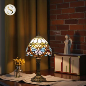 Bordlampa i målat glas i Tiffany-stil i brons, vintagestil, för sovrum eller vardagsrum