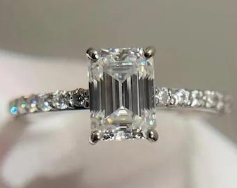 Anillo de compromiso de moissanita talla esmeralda de 2 quilates, anillo solitario alargado, anillo con banda pavé, anillo de oro macizo de 14 quilates, regalo de aniversario para ella.