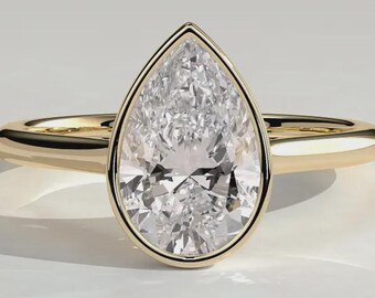Anillo de compromiso solitario con bisel de pera / Moissanita o diamante cultivado en laboratorio / Anillo con bisel de talla pera y engaste tipo catedral para ella