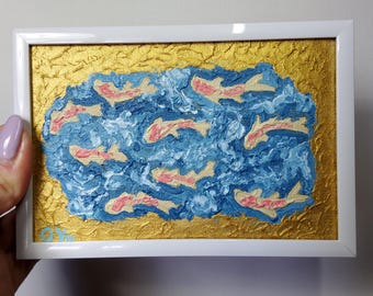 Pintura al óleo original en miniatura de nueve peces koi, color dorado, lienzo de 4x6 pulgadas, enmarcada.