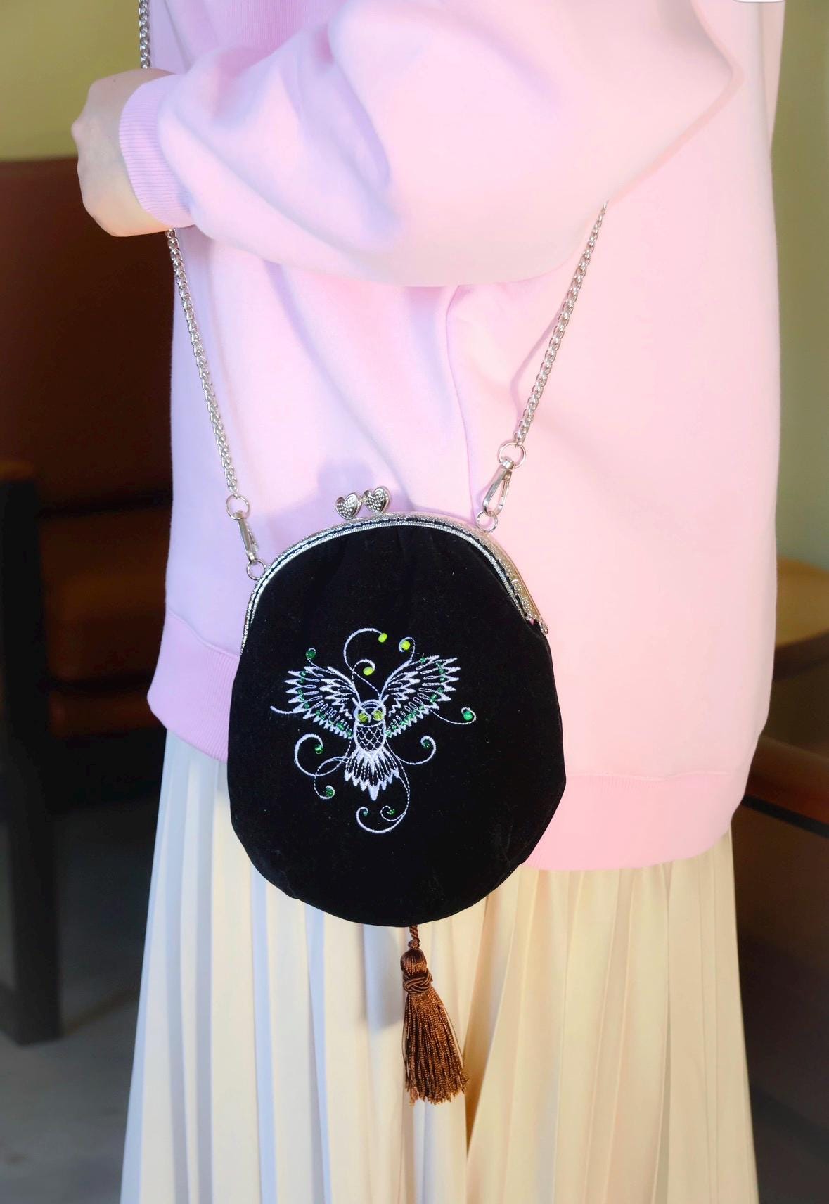 Midnight Owl Velvet Purse &ndash; Retro Kiss Lock Embroidered Bag, Gift For Her