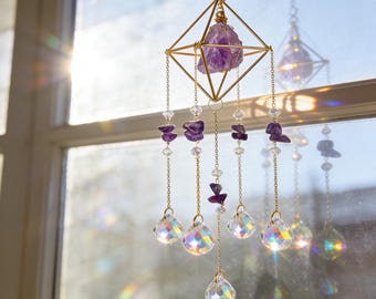 Apanhador de sol de cristal natural bruto, criador de arco-íris, decoração boho para casa, decoração para pendurar em janela, decoração de jardim, decoração de quarto, sinos de vento