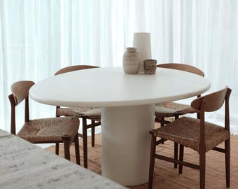 Mesa de comedor con pedestal redonda, minimalista y moderna. Centro de mesa minimalista hecho a mano. Aspecto de piedra. Tamaño personalizable.