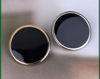 PLASTIC BLACK WITH GOLD RIM FLAT ROUND DRESS SHIRT SHANK BUTTONS 18mm PLASTIC BLACK WITH GOLD RIM FLAT ROUND DRESS SHIRT SHANK BUTTONS 18mm