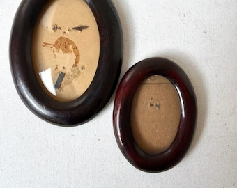 2 marcos de madera de caoba antiguos, uno con vidrio de burbuja CONVEX