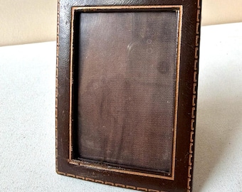 Marco vintage de CUERO con dorado Medidas (10 cm x 7,5 cm)