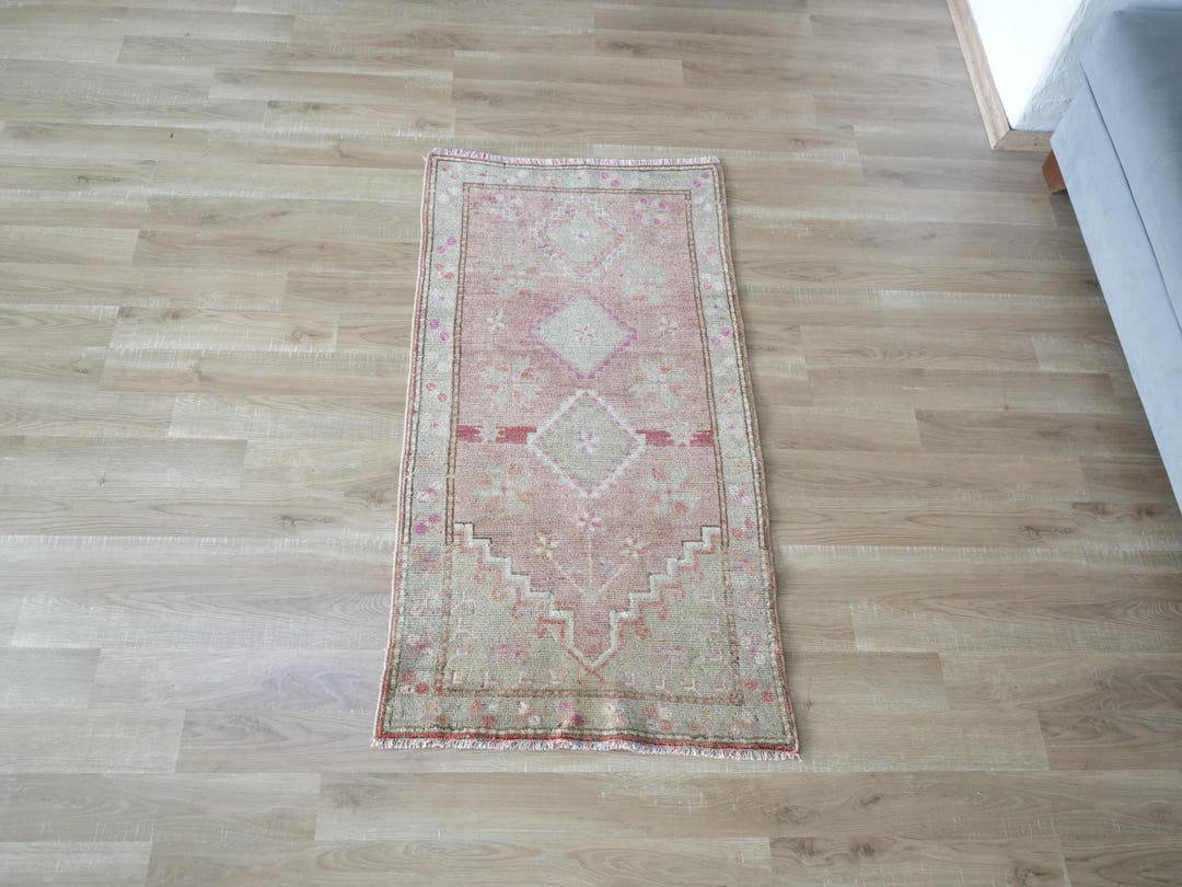 2x4 Small Runner - Handmade Pastel Pink & Beige Wool Rug - Antique ...