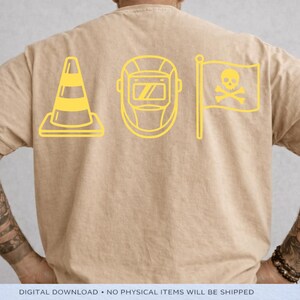 K&ouml;nnte beinhalten: Beiges T-Shirt mit gelben Grafiken: einem Verkehrskegel, einer Schwei&szlig;maske und einer Flagge mit Totenkopf und gekreuzten Knochen. Der Text unten lautet "DIGITALER DOWNLOAD &bull; ES WERDEN KEINE PHYSISCHEN ARTIKEL VERSENDET".