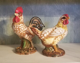 CFC004 2 Tiny Hen Cock Rooster Ceramic Animal Figurine Statue 