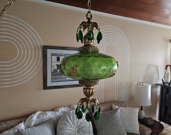 Vintage Lampcraft Industries Groene en Gouden Swag Lamp NBU Groene Kristallen Bladgoud Hollywood Regency Mid Century Lichtpunt Hanglamp