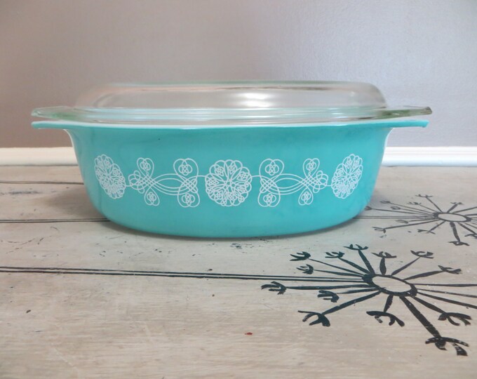 Pyrex Bowl Turquoise Pyrex Dish Covered Casserole Dish Baking Dish White Lace Medallionvintage