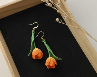 Crochet orange tulip earrings – Handmade miniature flowers – Elegant floral jewelry – Original gift for women – Print style