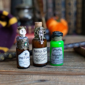 Mini Wizard School Potion Bottle, Potions Class, Potion Bottle, Movie Props, Wizarding School, Witch Potions, Holiday Gift Idea image 1