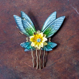 Fairy Wing Hair Comb with Vintage Yellow Flower, Resin Wings and Gold Leaf, Fantasy Wedding, Fairy Costume, Handfasting Accessory