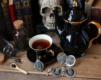 Gothic Cameo Tea Infuser Ball, Gothic Wedding Gift, Black Tea, Reusable Tea Bag, Tea Strainer, Loose Leaf Tea