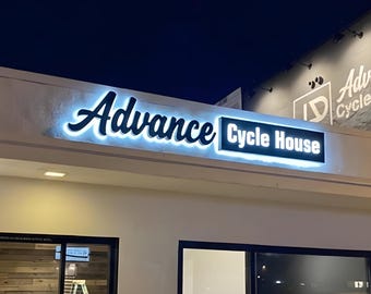 Letras de canal acrílicas personalizadas, letrero comercial 3D con iluminación frontal, logotipo para escaparate exterior.