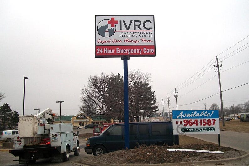 High Rise Led Pylon Sign Custom LED Pylon Sign, High Visibility Outdoor Business Signage ...