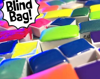Grab Bag Watercolour Pans | Watercolour, Gouache, Gansai Tambi Blind Box Item