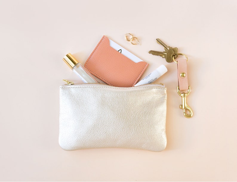 Cartera de piel dorada MAE. Cartera de piel color champán. Cartera de piel dorada. Cartera pequeña de piel. Cartera de boda dorada imagen 4