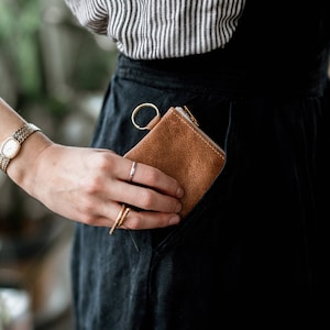 Leather Keychain Pouch. Keychain Wallet. Leather pouch with keychain. Change Purse. Coin Purse. image 6