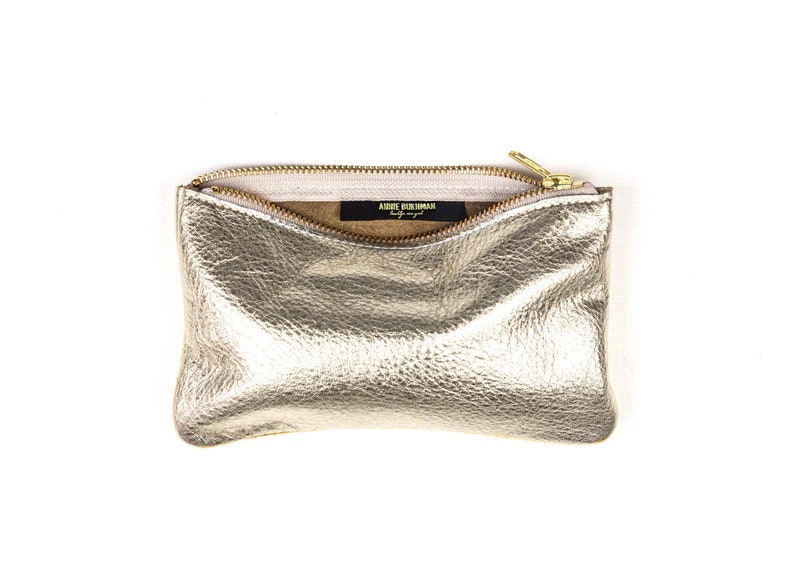 Cartera de piel dorada MAE. Cartera de piel color champán. Cartera de piel dorada. Cartera pequeña de piel. Cartera de boda dorada imagen 2