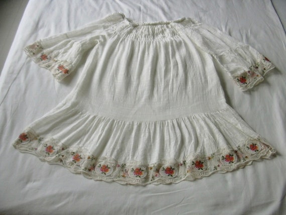 Peasant Boho Style Lace Embroidered Floral Trim Wh