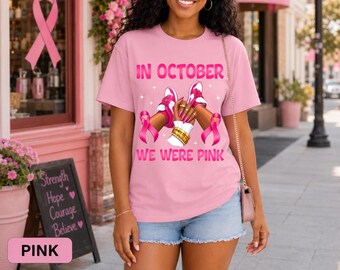 Camiseta "En octubre vestimos de rosa", camiseta de concienciación sobre el cáncer de mama, camiseta con lazo rosa y zapatillas deportivas, regalo de apoyo al cáncer para mujeres.