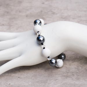 Glass Pearls with Howlite and Crystal Bracelet