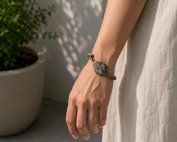 Agate with Freshwater Pearls and Sterling Silver Bracelet