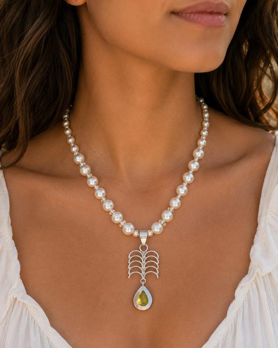 Fun Glass Pendant with Freshwater Pearl Necklace