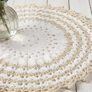 Holiday Place Mat Crochet Pattern | Easy DIY | Round Table Mat | Beginner Friendly