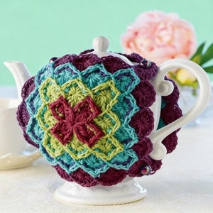 Puede incluir: Un letrero de madera rústica con el texto "Welcome to our home" en letras blancas. El letrero presenta un acabado envejecido y un diseño sencillo y acogedor, ideal para un porche o entrada.