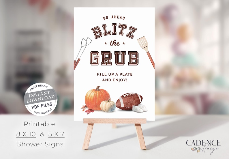 K&ouml;nnte beinhalten: Druckbarer Schild mit dem Text "Go Ahead Blitz the Grub Fill Up a Plate and Enjoy!" Das Schild zeigt einen Football, K&uuml;rbisse und einen Spatel. Das Schild ist 20,32 cm x 25,4 cm und 12,7 cm x 17,78 cm gro&szlig;.